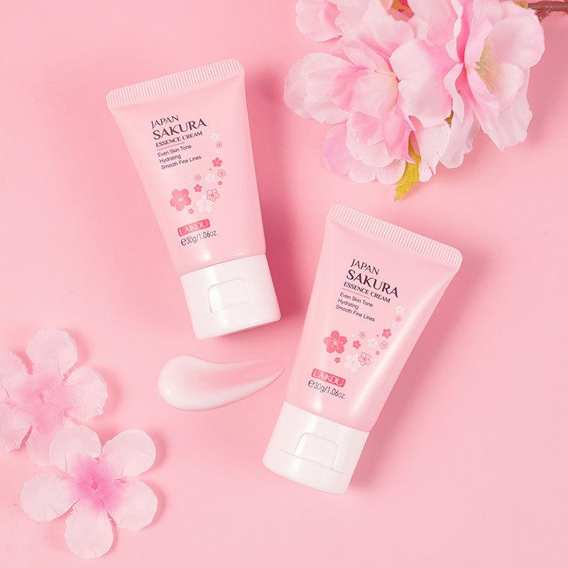 Sakura Crème