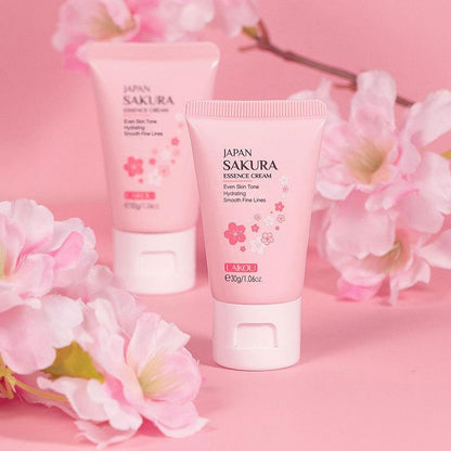 Sakura Crème